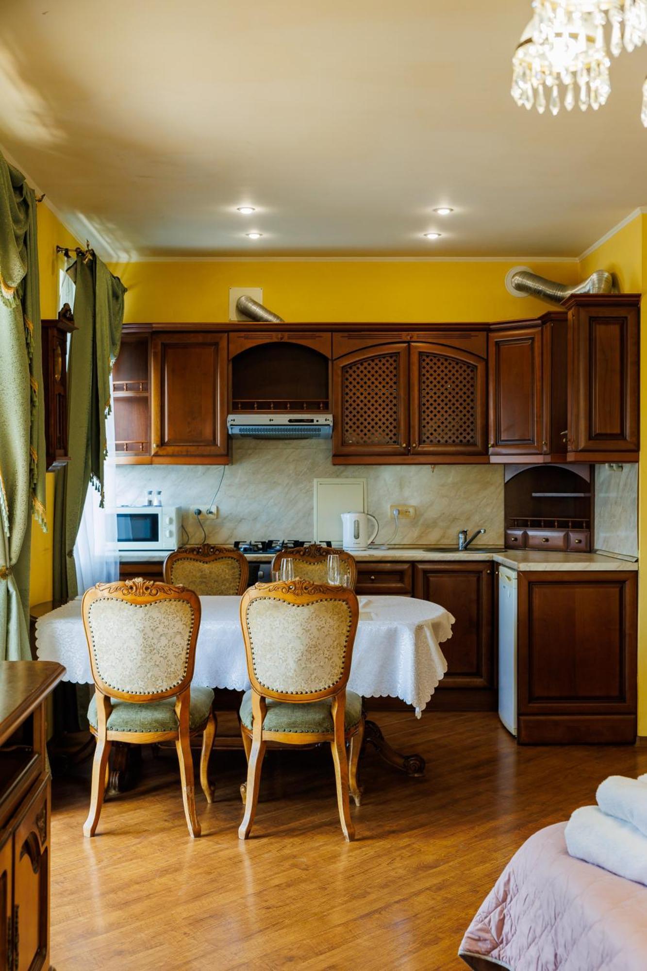 Квартира Антиквара У Центрі Полтави Мережа Alexapartments Документи Для Відряджень Безконтатне Заселення Цілодобово Полтава Екстер'єр фото